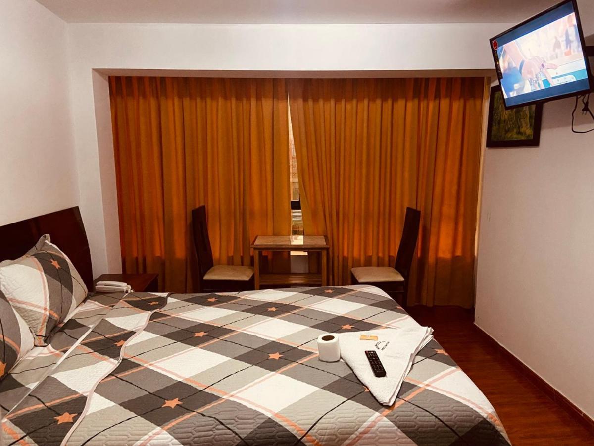 Hotel Puerto Bayovar Mala Esterno foto